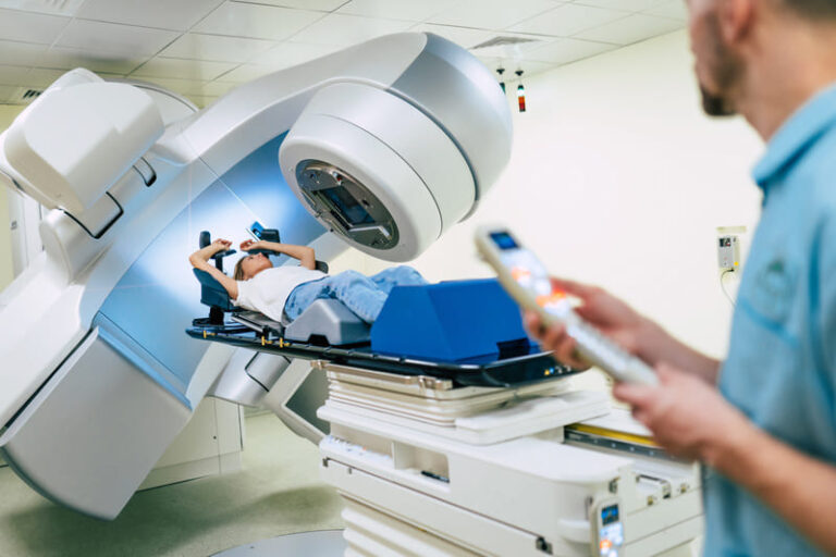 5-ways-that-a-traveling-radiation-therapist-can-support-your-facility