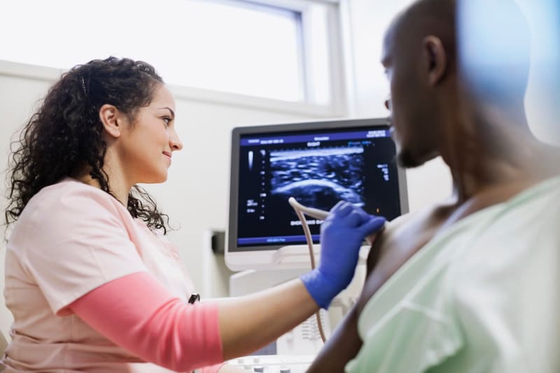 If you’re wondering how to become a traveling ultrasound tech, this blog provides the details you’re looking for!